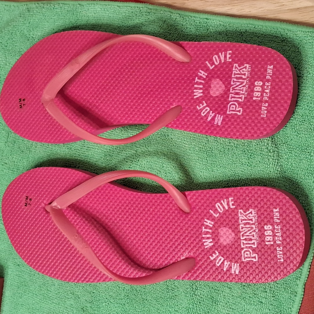 NWT,Victoria's Secret,PINK,Flip Flops/Sandals,Sz. 7/8💕